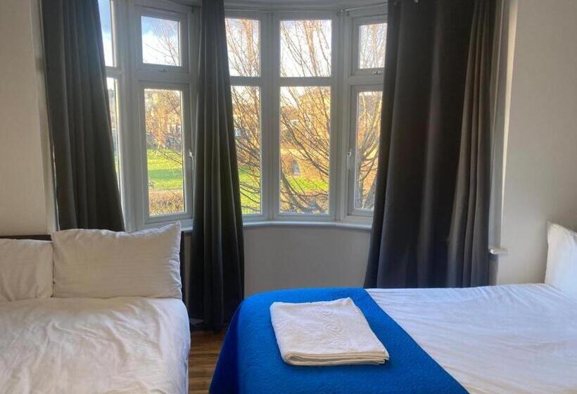 ホテル Twin Towerd