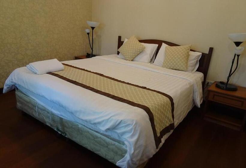 בית מלון כפרי West Wonder Riverside Resort