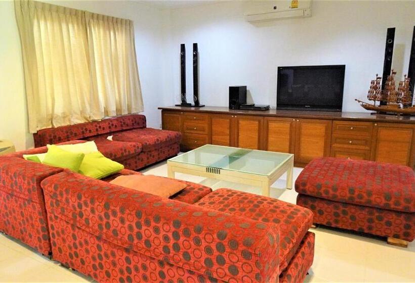 בית מלון כפרי West Wonder Riverside Resort