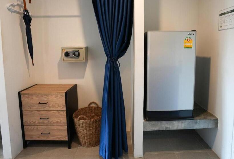 Kraam Silhouette Hotel And Cafe Phuket