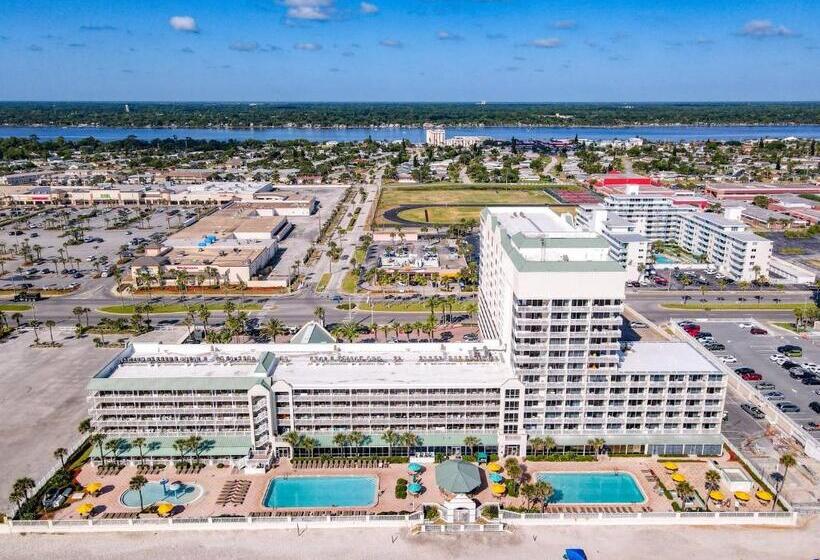 Modern Beach Condo Daytona Beach