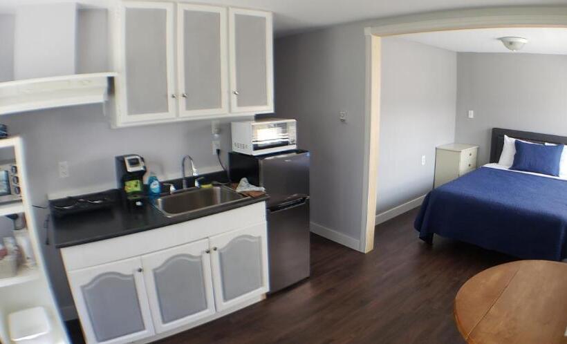 מוטל Capeway Extended Stay Lodge