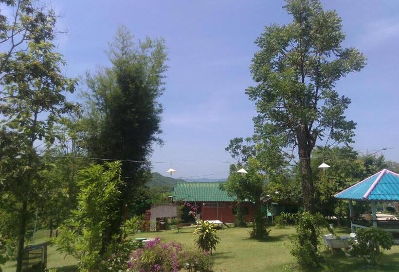 Nimmano Resort At Suanphueang