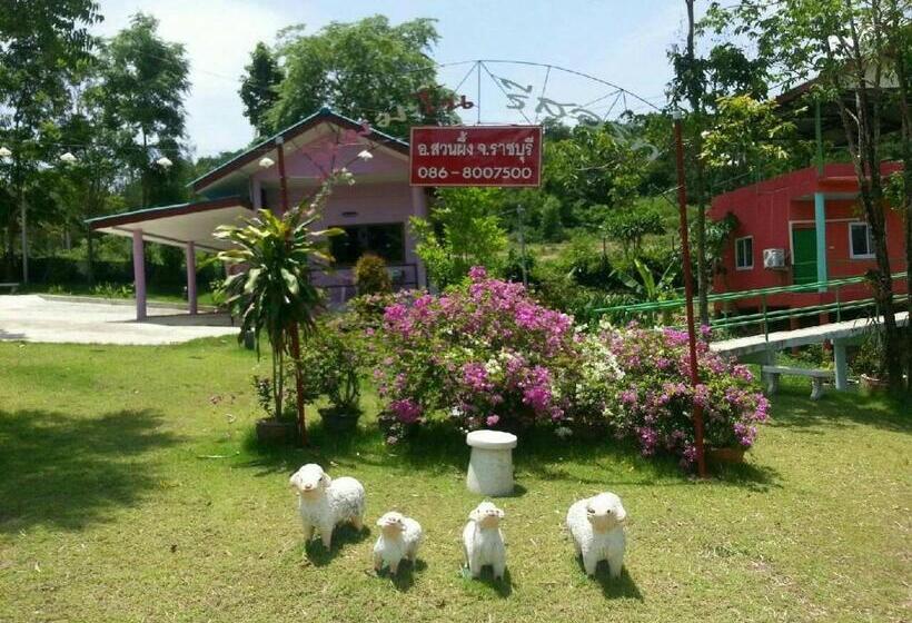 Nimmano Resort At Suanphueang