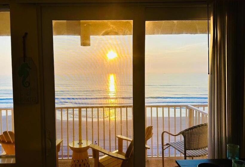 Oceanfront Oasis