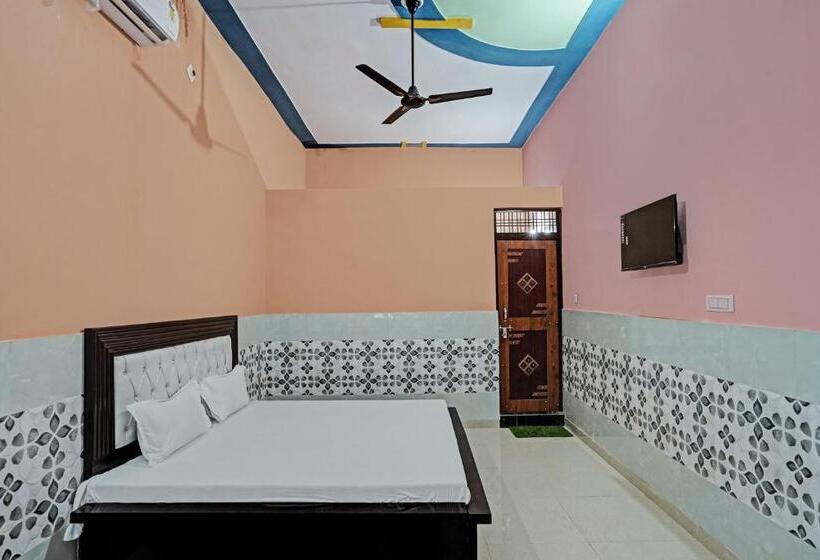 Oyo 81458 Hotel Pk