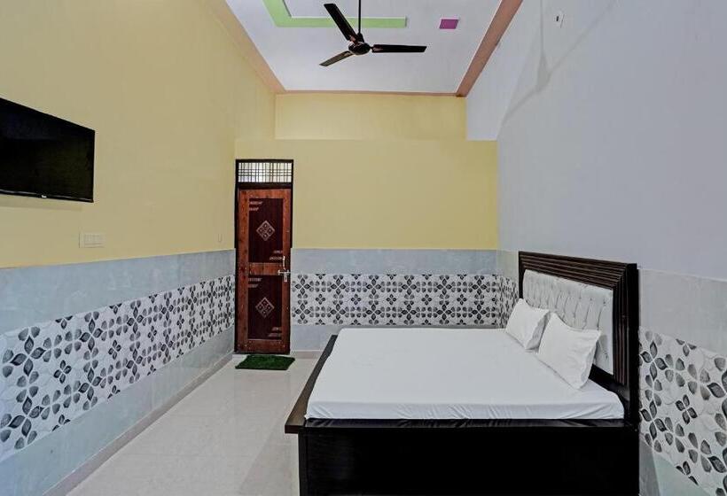 Oyo 81458 Hotel Pk