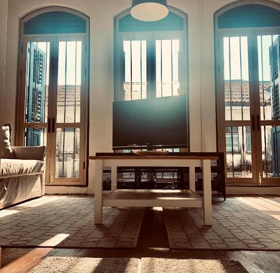 ペンション 97 Yaowarat   Phuket Old Town