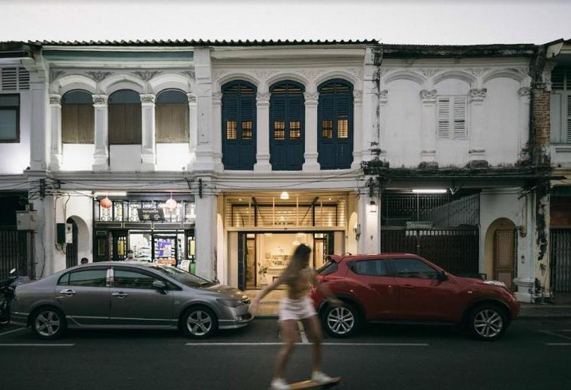 ペンション 97 Yaowarat   Phuket Old Town