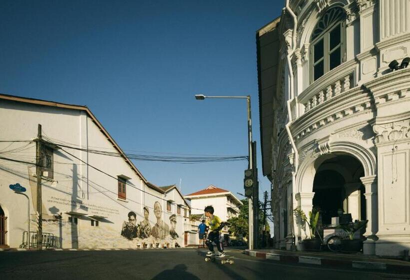 ペンション 97 Yaowarat   Phuket Old Town