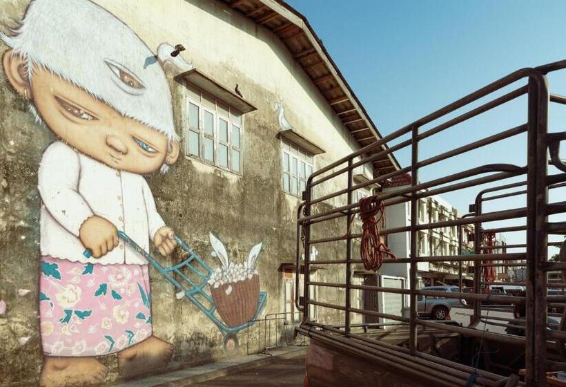 ペンション 97 Yaowarat   Phuket Old Town