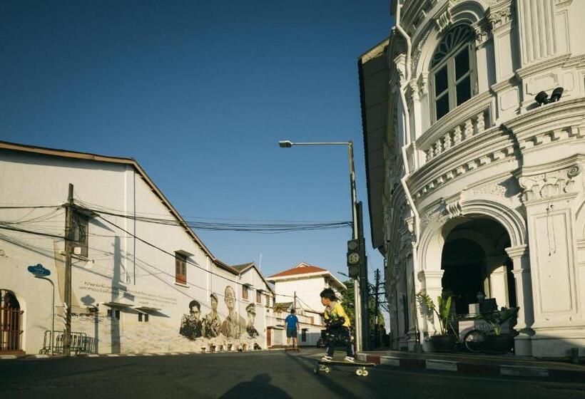 ペンション 97 Yaowarat   Phuket Old Town