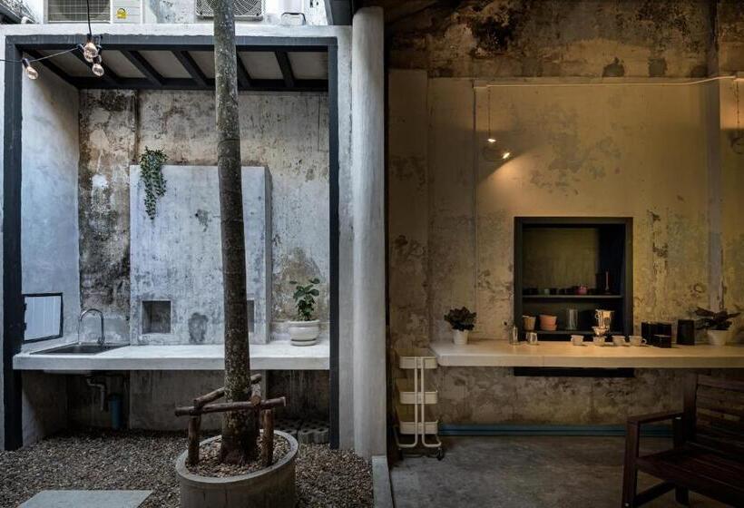 ペンション 97 Yaowarat   Phuket Old Town