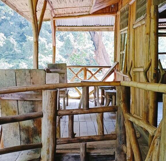 ペンション Back To Nature Ecotourism