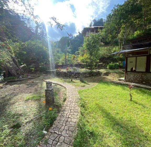 ペンション Back To Nature Ecotourism