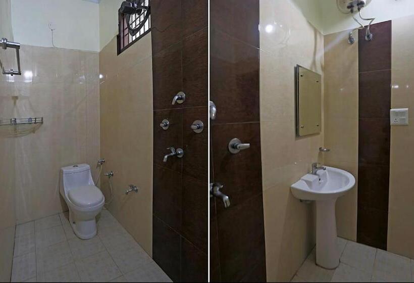 پانسیون Basera Guest House