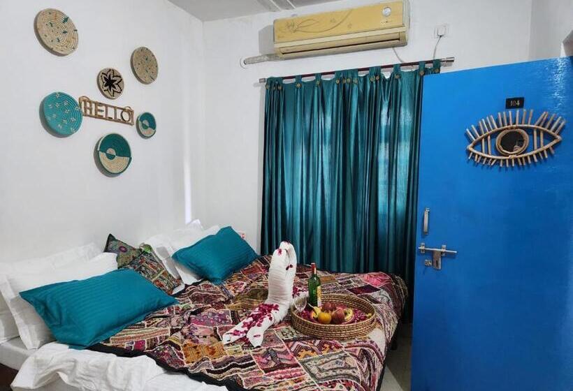 پانسیون Blue Eye Hostel