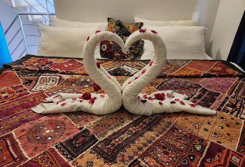 پانسیون Blue Eye Hostel