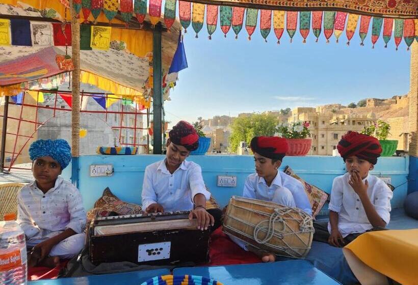 پانسیون Blue Eye Hostel