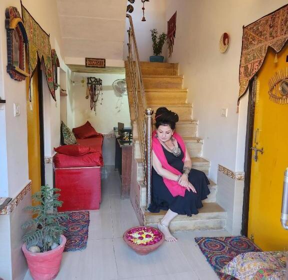 پانسیون Blue Eye Hostel