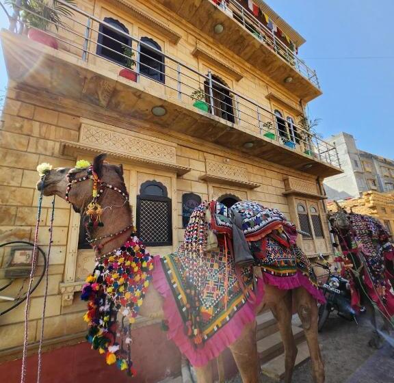 پانسیون Blue Eye Hostel