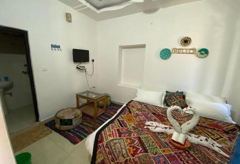 پانسیون Blue Eye Hostel