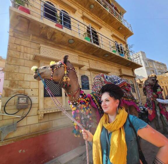 پانسیون Blue Eye Hostel