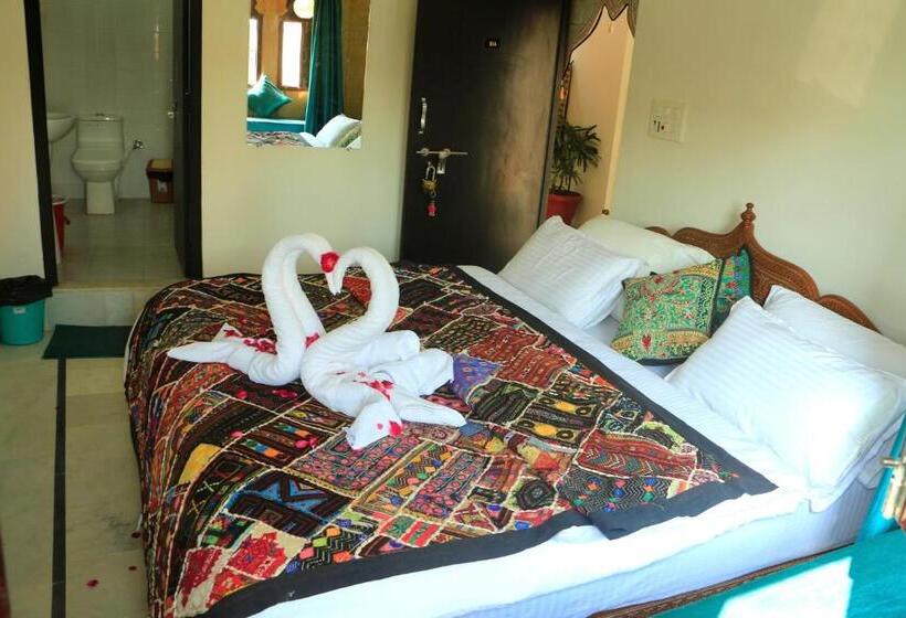 پانسیون Blue Eye Hostel