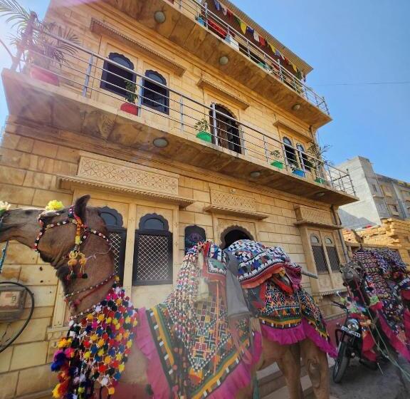 پانسیون Blue Eye Hostel