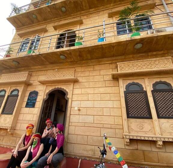 پانسیون Blue Eye Hostel