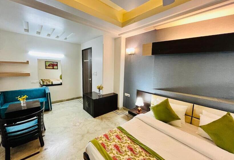 Пансион Dayal Regency Near Imt Chowk Manesar, Manesar