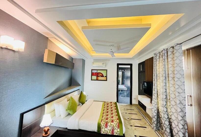 Пансион Dayal Regency Near Imt Chowk Manesar, Manesar