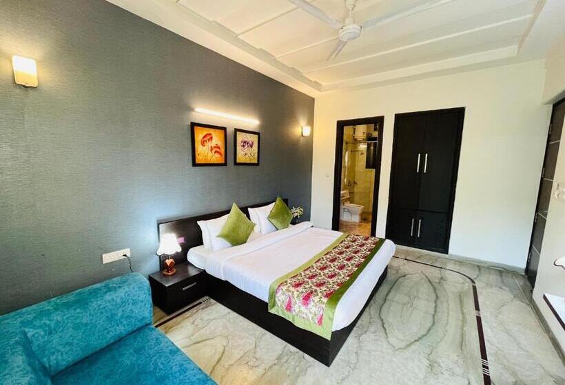 Пансион Dayal Regency Near Imt Chowk Manesar, Manesar