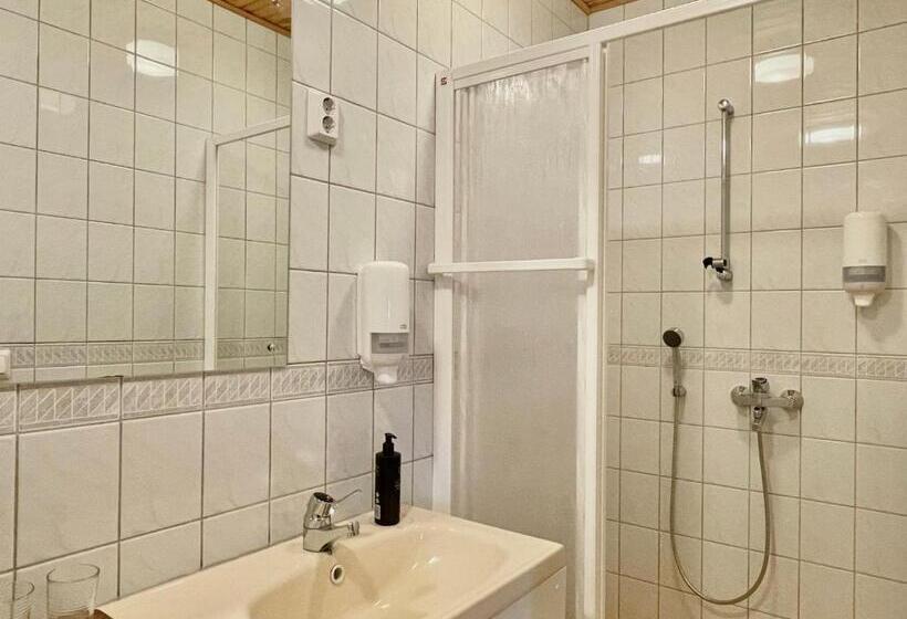 펜션 Gasthaus Wiurila