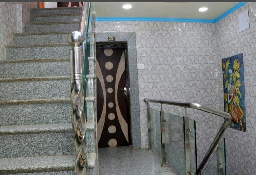 פנסיון Gopal Residency