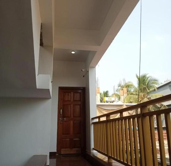 膳宿费 Grey House Guest House