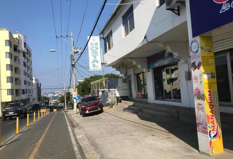 پانسیون Hostal Coral