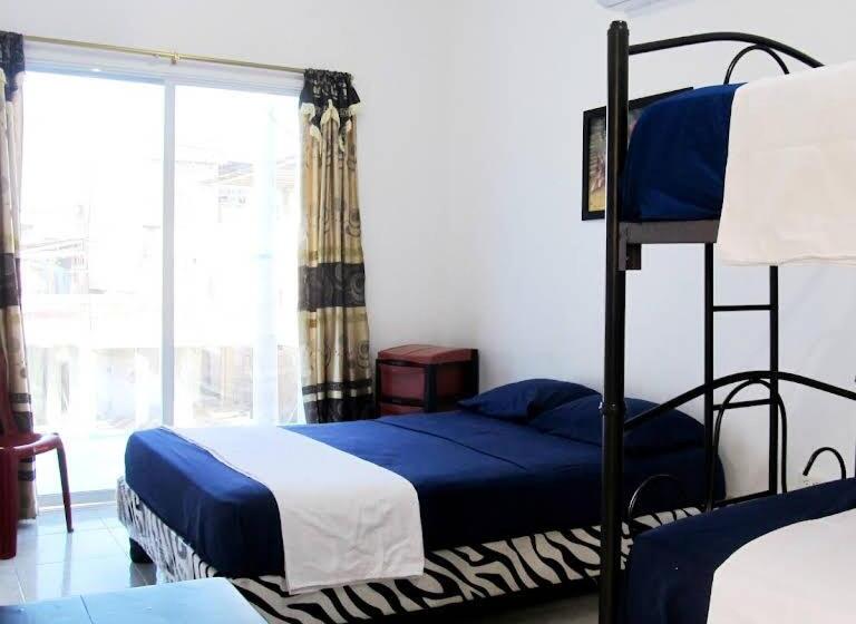 펜션 Hostal Playa Imperial Manta