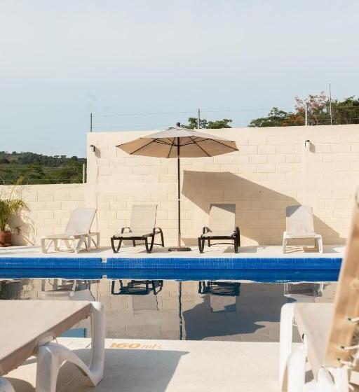 بنسيون Isla Bonita