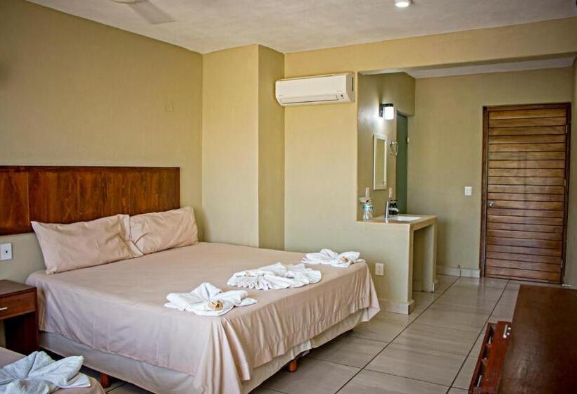 بنسيون Isla Bonita