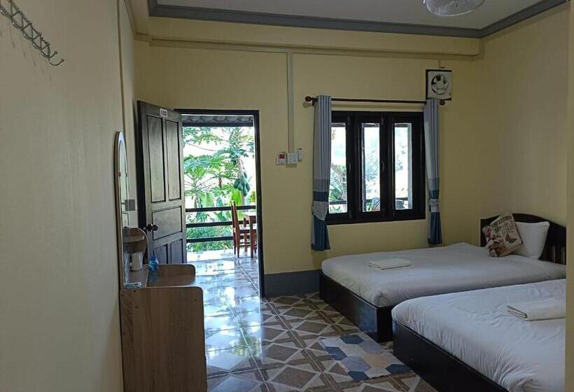 ペンション Khamphan Guesthouse