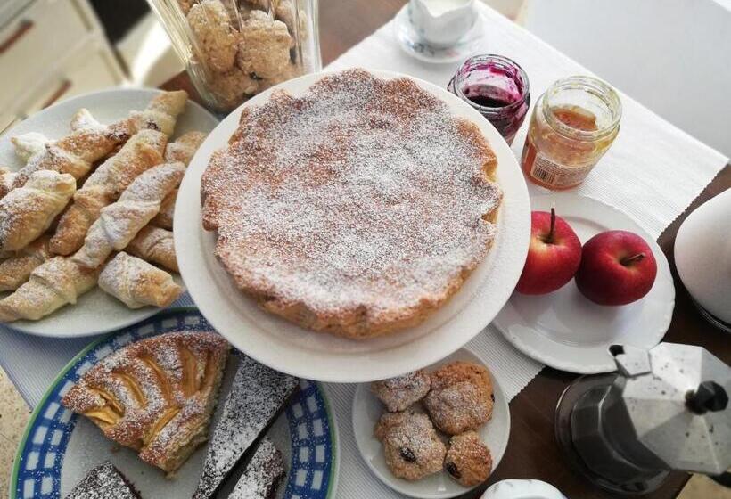 بنسيون La Dimora Di Lola Affittacamere