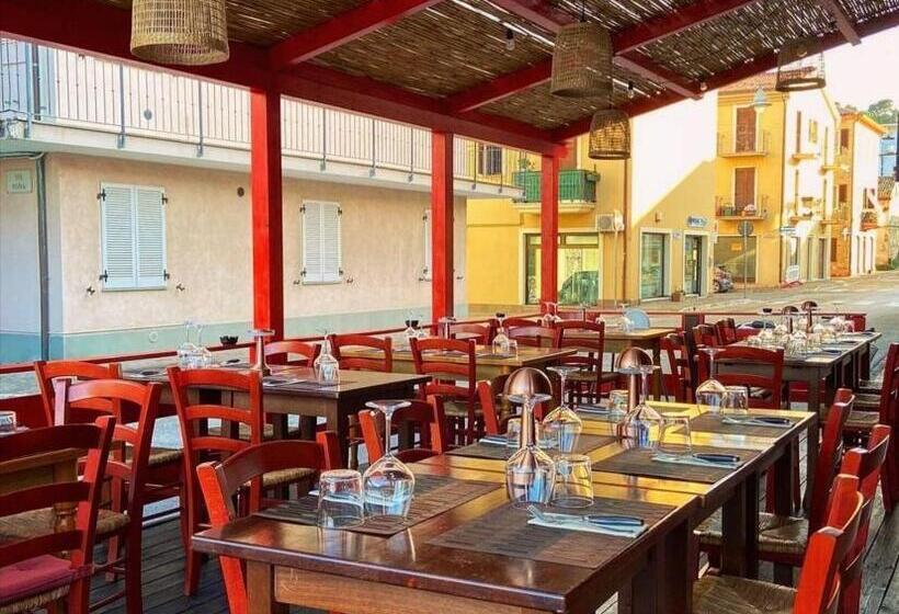 بنسيون La Dimora Di Lola Affittacamere