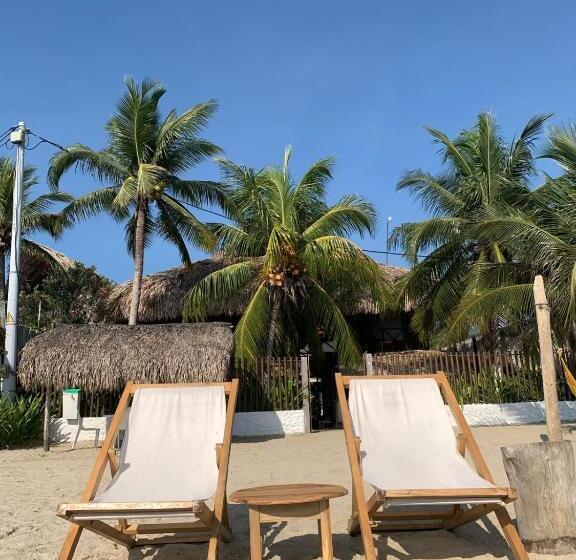 פנסיון Palenque Beach House