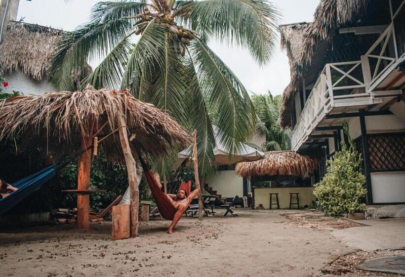 פנסיון Palenque Beach House