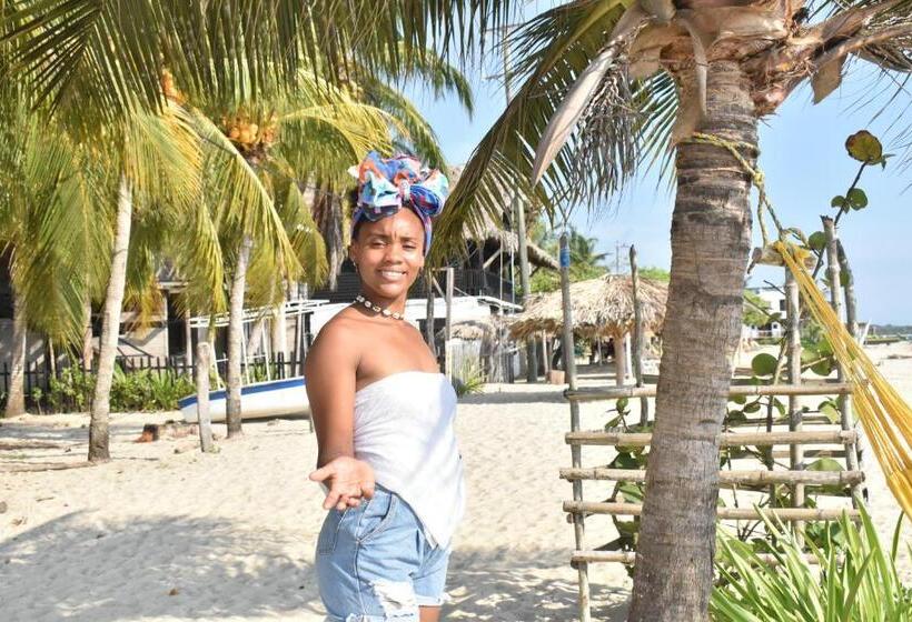 פנסיון Palenque Beach House