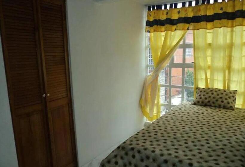 بنسيون Posada Los Limones