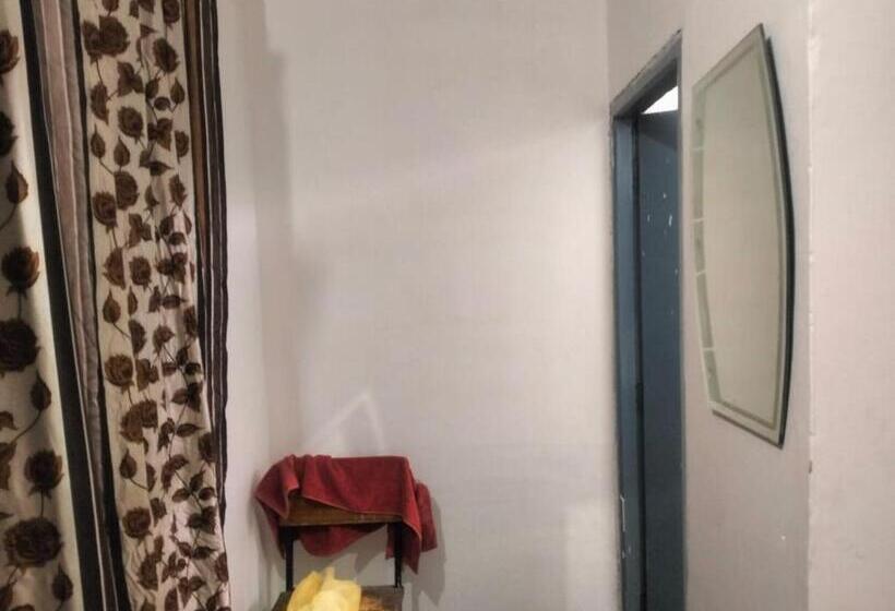 Пансион Prince Geust House