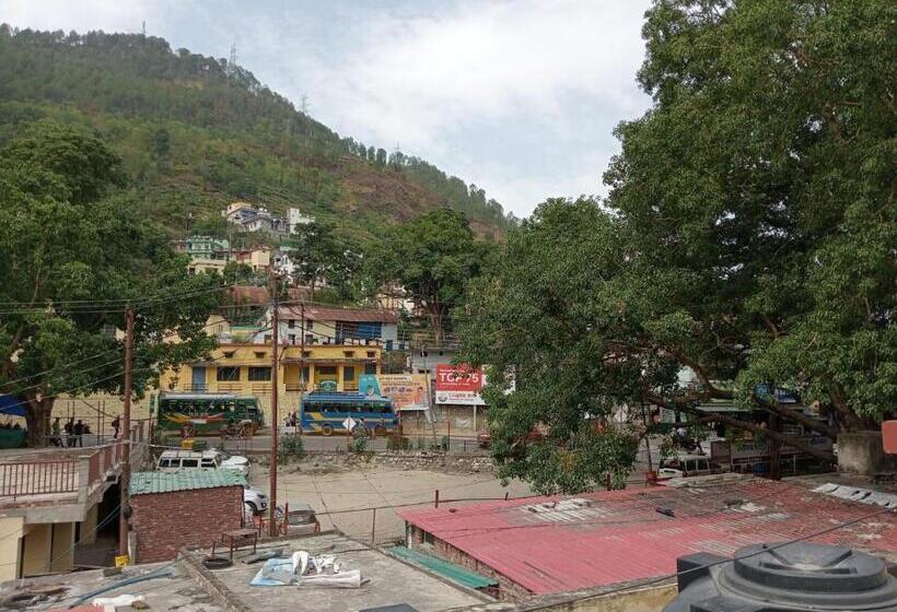 Пансион Prince Geust House