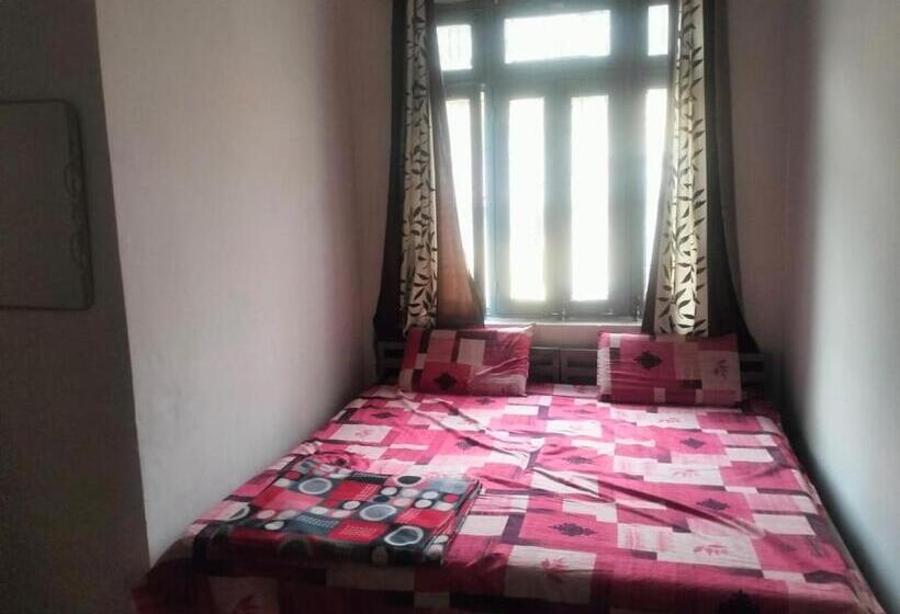 Пансион Prince Geust House